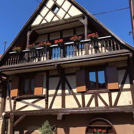 Maison A Colombage De 1602 Wintzenheim Kültér fotó