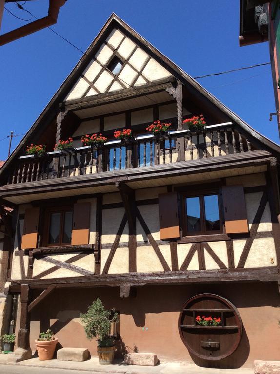 Maison A Colombage De 1602 Wintzenheim Kültér fotó